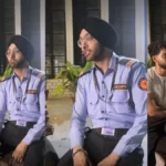 College Guard Viral: मजबूरी की दास्तान, जिस कॉलेज में लेना था दाखिला, आज उसी के गेट पर गार्ड की नौकरी कर रहा यह युवा