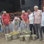 Narnaul News: श्री उपचार गौशाला में गौभक्तों ने लगाई दो सवामणी, दलिया और हरे चारे से की गौ सेवा