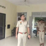 Narnaul Local News: पेंडिंग केसों और नशे के खिलाफ एसपी की सख्ती, नारनौल सदर थाने में अचानक पहुंचे पुलिस कप्तान