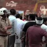 Narnaul News: नारनौल में महिला और युवकों ने चश्मे की दुकान में की तोड़फोड़, दुकानदार गंभीर