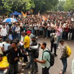 Student Protest at Jantar Mantar: हर पीढ़ी जंतर-मंतर पर हो रहे विरोध-प्रदर्शन के प्रति समर्थन में उतरी