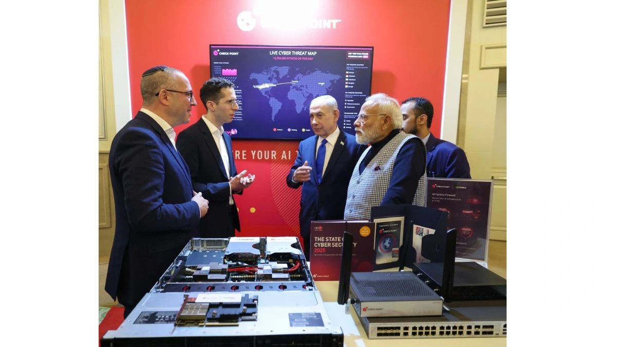 पीएम मोदी ने इजराइल में प्रौद्योगिकी प्रदर्शनी का किया दौरा,कंपनियों को भारत में निवेश का दिया आमंत्रण