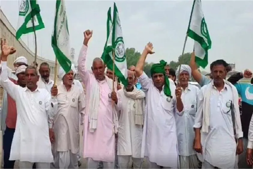  दिल्ली कूच: रामलीला मैदान में किसानों की महापंचायत आज, भारत-अमेरिका समझौते पर मचेगा बवाल