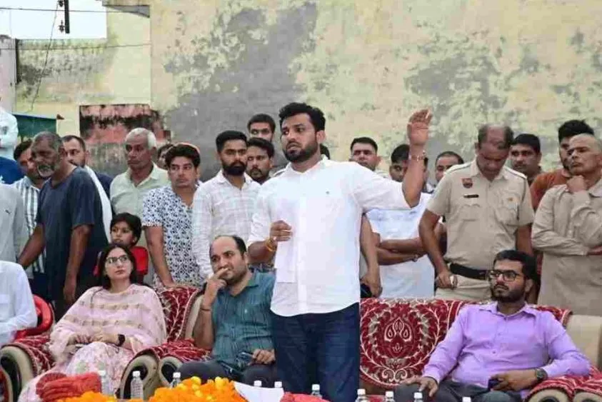  राज्यसभा की बिसात पर 'धोखे' का खेल: देवेंद्र कादियान ने इनेलो के अर्जुन और आदित्य को घेरा