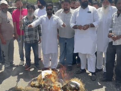 Punjab News: जालंधर में बिजली कटों के खिलाफ अकाली दल का जोरदार प्रदर्शन, पुतला फूंक कर दफ्तर के बाहर...