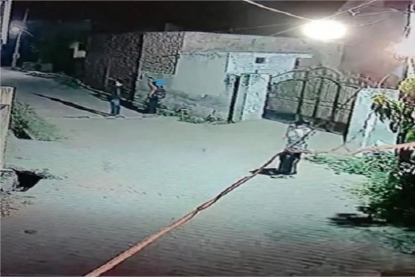  यमुनानगर में फायरिंग पूर्व सरपंच के घर पर बदमाशों ने दागीं 15 गोलियां, रादौर में दहशत