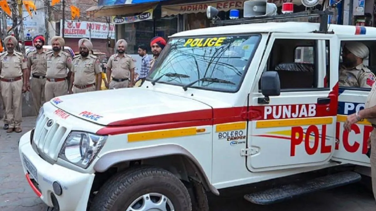 पंजाब पुलिस ने अमृतसर में हथियार तस्करी मॉड्यूल का भंडाफोड़ किया, दो लोग गिरफ्तार