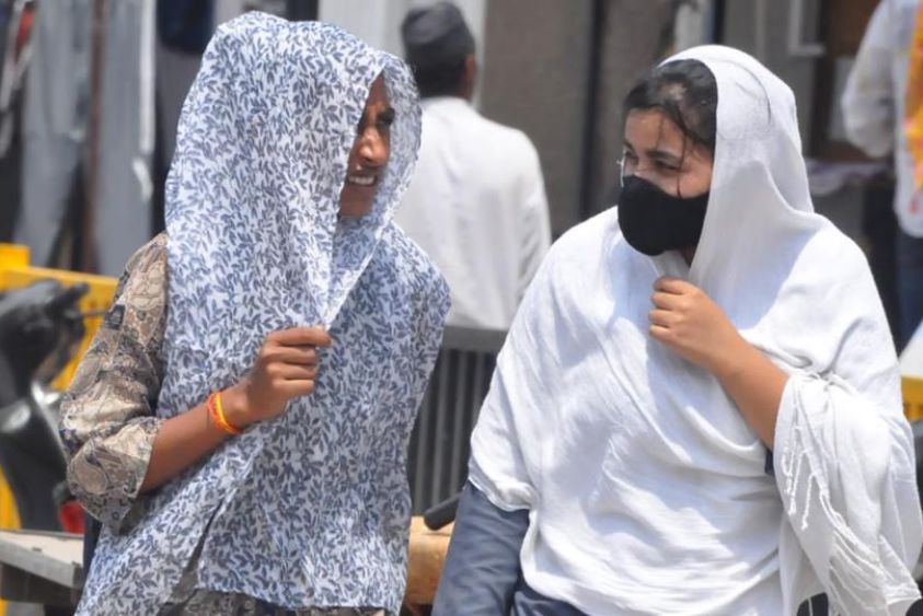  Punjab Weather Update: पंजाब-चंडीगढ़ में बढ़ती गर्मी ने बढ़ाई चिंता, 21 से 23 अप्रैल तक हीट वेव का अलर्ट जारी