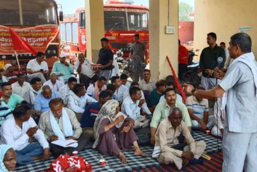  दमकल कर्मचारियों की हड़ताल 30 जून तक टली, चंडीगढ़ में 6 घंटे चली बैठक में बनी सहमति
