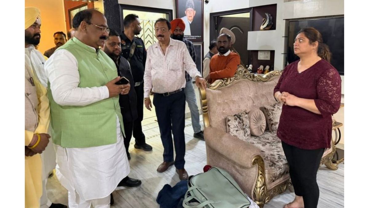  गुरदासपुर डकैती: तीन करोड़ रुपये की लूट में इस्तेमाल की गई कार होशियारपुर में मिली