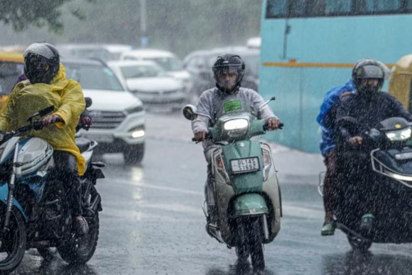  Punjab Weather Update: सूबे में आज आंधी-बारिश का येलो अलर्ट जारी, दो जिलों में बारिश दर्ज