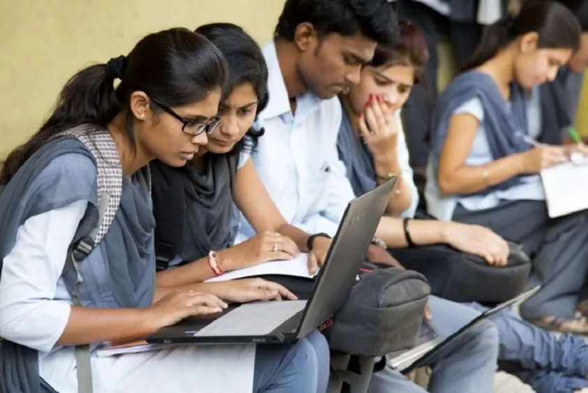  11वीं-12वीं के छात्रों के लिए खुशखबरी: NCERT लाया 11 विषयों के फ्री ऑनलाइन कोर्स, ऐसे करें अप्लाई