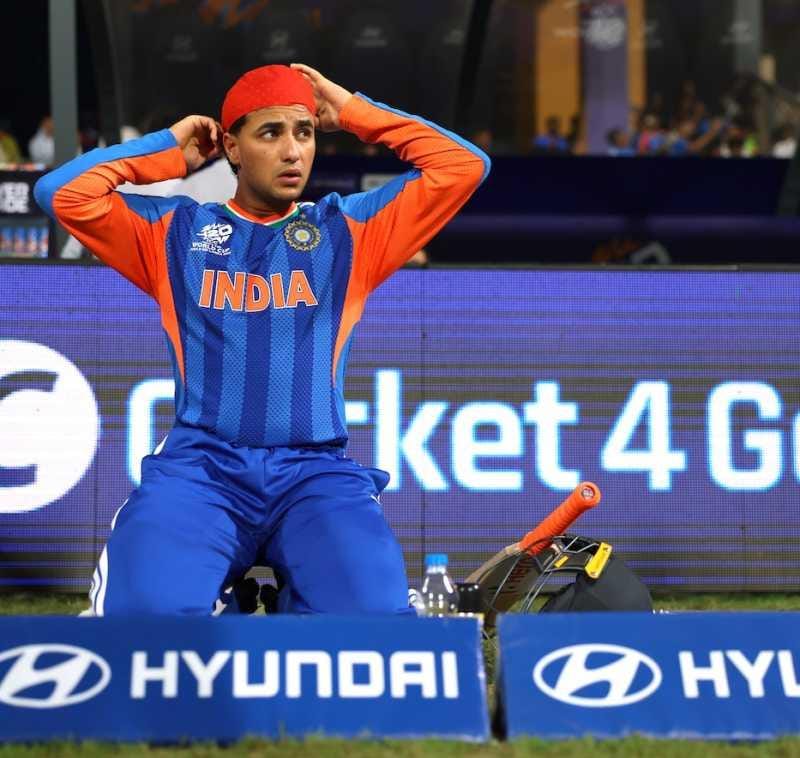 पेट में संक्रमण से जूझ रहे अभिषेक शर्मा को दो दिन बाद अस्पताल से मिली छुट्टी