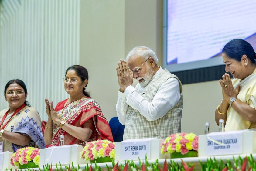  अतीत की परिकल्पनाओं को साकार एवं भविष्य के संकल्पों को पूरा करेगा महिला आरक्षण कानून : मोदी