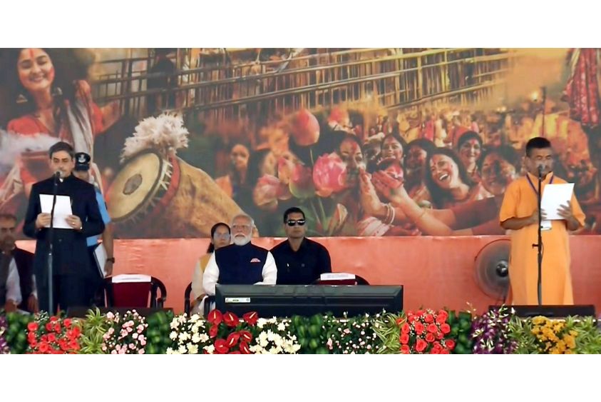  Breaking: सुवेंदु अधिकारी बने बंगाल के नए सीएम, बांग्ला में ली ईश्वर के नाम की शपथ, 20 राज्यों के मुख्यमंत्री रहे मौजूद