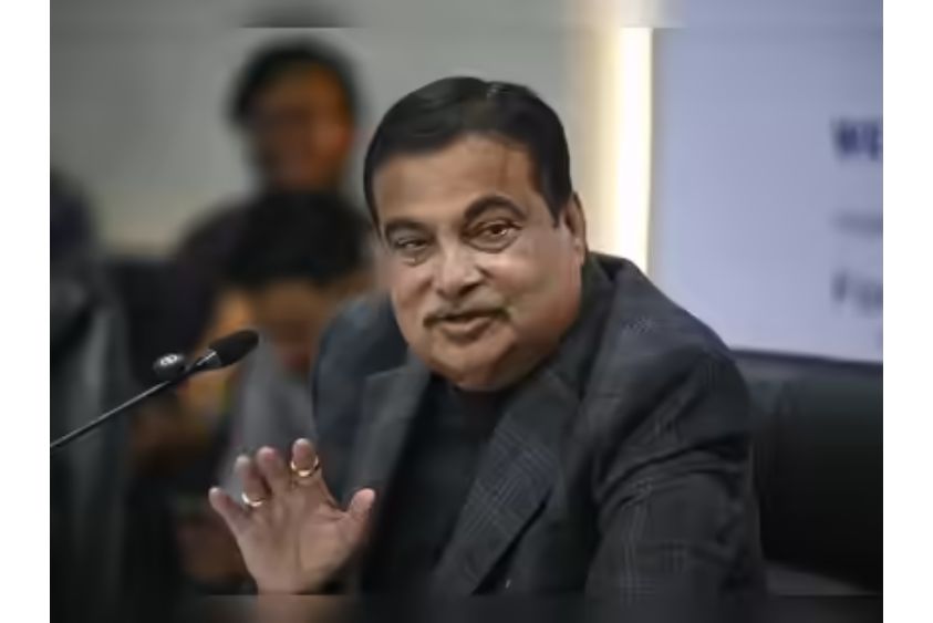  गडकरी ने सड़क परियोजनाओं की घोषणा की; अवसंरचना विकास को पूर्वोत्तर की तरक्की का इंजन बताया