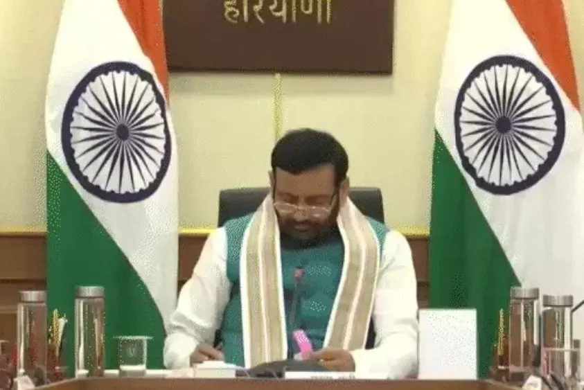  Haryana Cabinet Meeting: हरियाणा कैबिनेट की बैठक शुरू, इलेक्ट्रिक वाहनों पर 100% रोड टैक्स और रजिस्ट्रेशन फीस होगी माफ