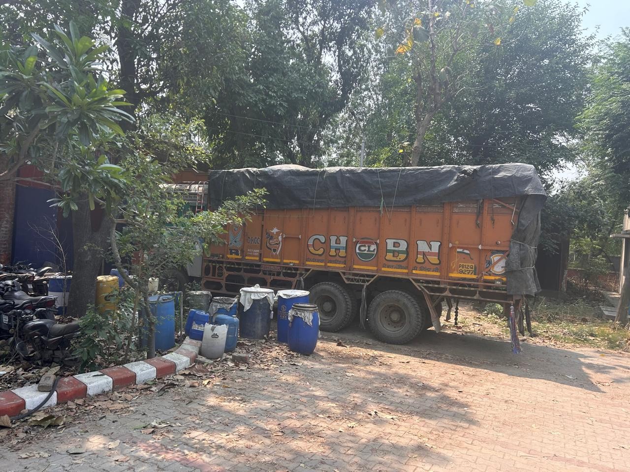 Punjab News: लुधियाना में राइस मिल पर रेड, कृषि विभाग ने 252 क्विंटल सब्सिडी वाली यूरिया खाद बरामद क...