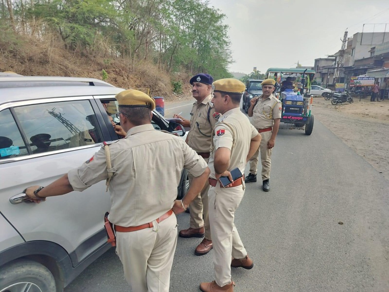  राजस्थान पुलिस का सड़क सुरक्षा को लेकर विशेष अभियान, 4869 वाहनों के खिलाफ कार्रवाई