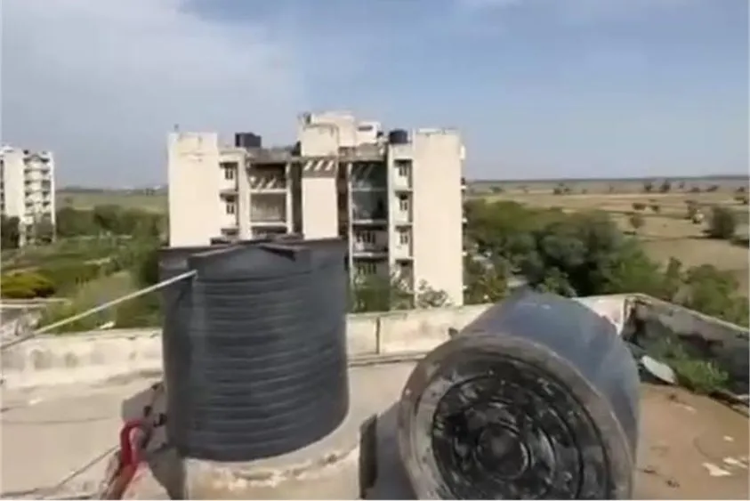  नूंह मेडिकल कॉलेज में हड़कंप: डॉक्टर पी रहे थे बंदरों की लाशों वाला पानी, छत की टंकी में मिले 3 शव