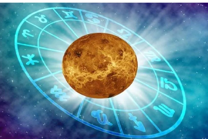 मेष राशि में सूर्य-मंगल की युति: 11 मई से इन 3 राशियों की चमकेगी किस्मत, धन और सम्मान का लगेगा अंबार