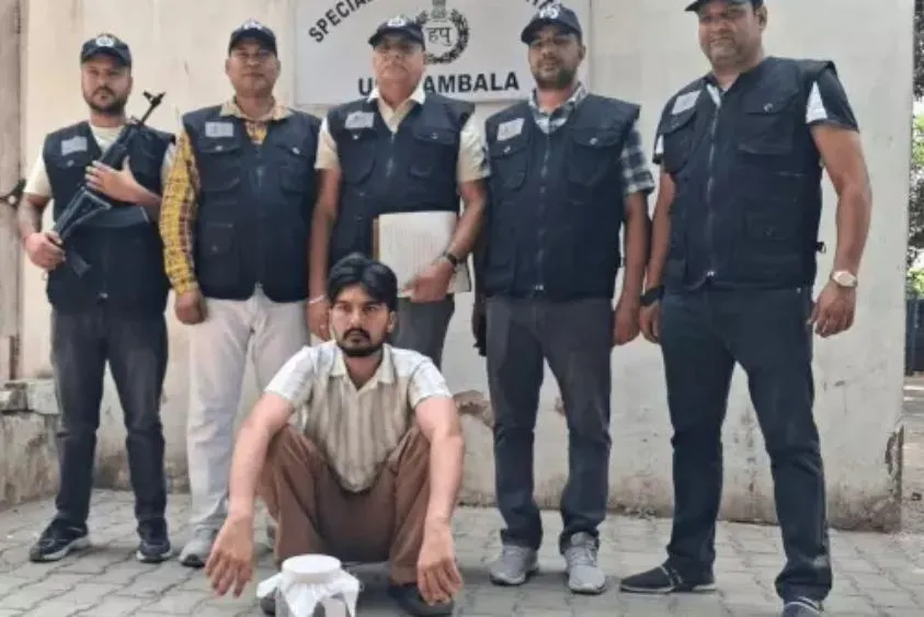  अंबाला में धमाके की साजिश नाकाम: स्कोडा कार में मिला चाइनीज हैंड ग्रेनेड, सरपंच से मांगी रंगदारी