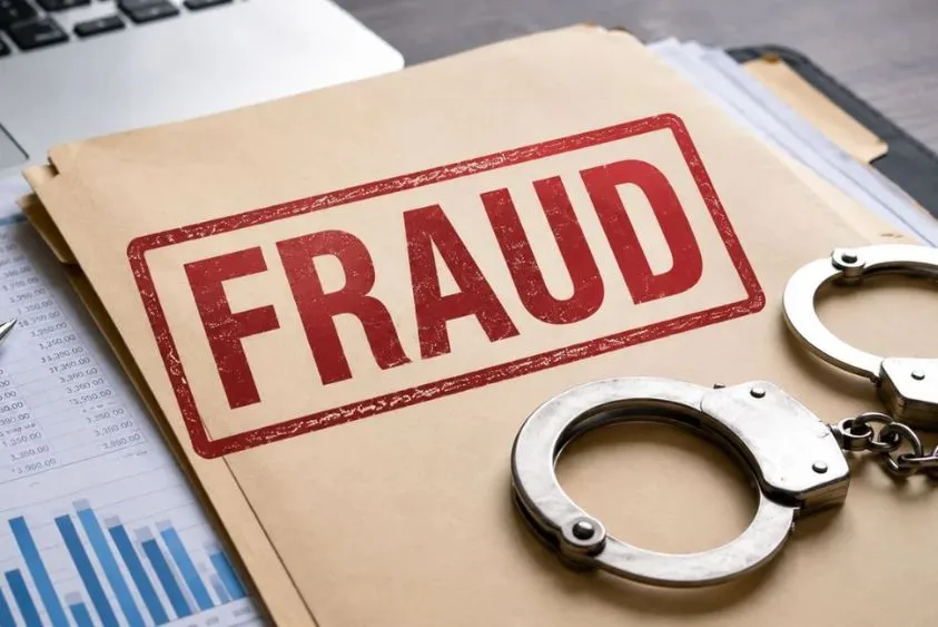 गुरुग्राम में 'रुमाल वाली ठगी': युवक को बातों में फंसाकर 1.50 लाख रुपये और मोबाइल लूटा