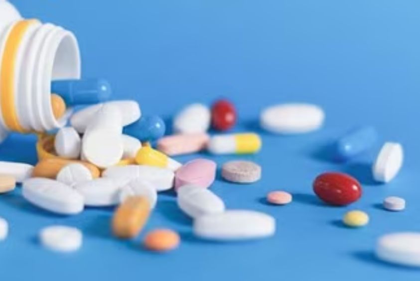  Rajasthan News: राजस्थान में 7 दवाइयां जांच में फेल, बिक्री पर लगी रोक, स्वास्थ्य विभाग ने दी मरीजों को सतर्क रहने की सलाह