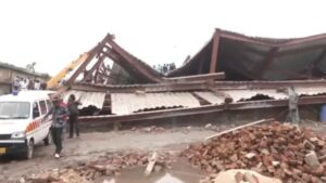 Breaking: कोलकाता के तारातला में निर्माणाधीन गोदाम का शेड ढहा, 5 की मौत, कई मजदूर मलबे में फंसे, रेस्क्यू ऑपरेशन शुरू