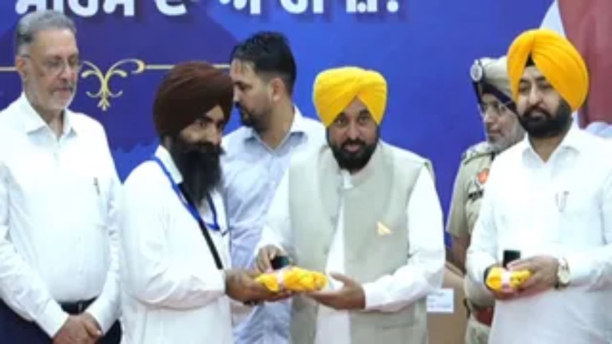 Punjab News: CM मान ने नशा छोड़ चुके युवाओं को किया सम्मानित, लुधियाना से हुई नशा विरोधी मुहिम ‘सूरमा’ की शुरुआत