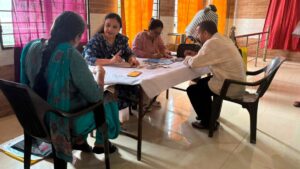 Chandigarh News: दवा के साथ योग का मंत्र, पीजीआई ने कमर दर्द के मरीजों के लिए लगाया विशेष शिविर