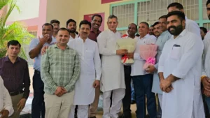 Yamunanagar News: छछरौली में शिवाजी प्रेस क्लब का पहला रक्तदान शिविर हिट, 103 यूनिट रक्त एकत्र, पूर्व मंत्री कंवरपाल ने थपथपाई पीठ