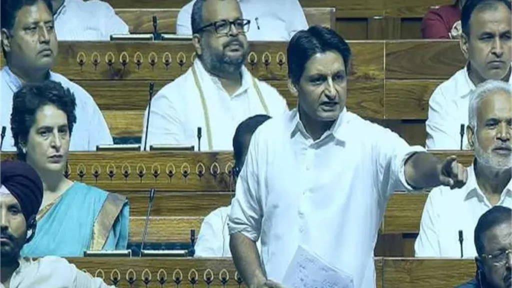 Deepender Hooda: संसद में दीपेंद्र हुड्डा बोले- 'पेपर लीक हुआ तो सबसे पहले शिक्षा मंत्री का इस्तीफा हो'