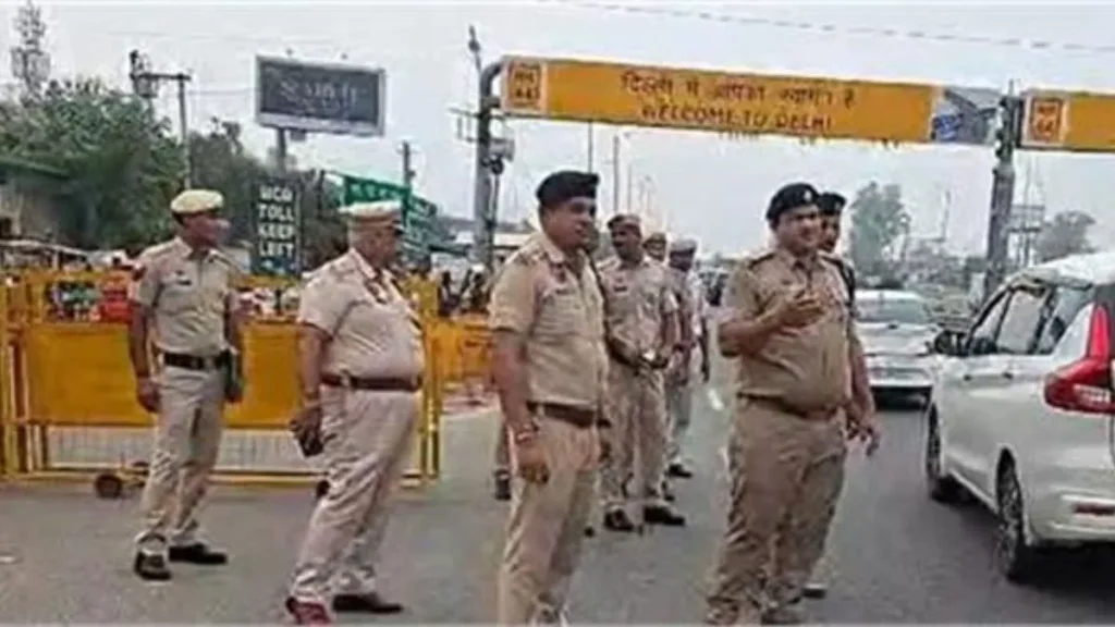 Delhi Border Alert: जंतर-मंतर प्रदर्शन को लेकर कुंडली बॉर्डर छावनी में तब्दील, हर गाड़ी की तलाशी शुरू