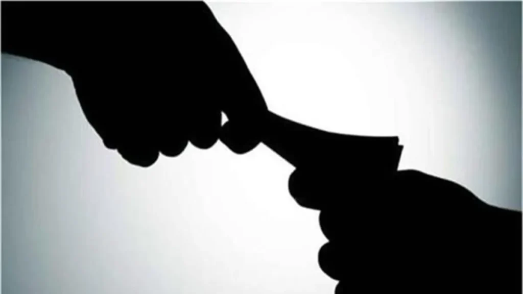 Faridabad News: फरीदाबाद में 2 हजार रुपये की रिश्वत लेते पुलिस कांस्टेबल रंगे हाथों गिरफ्तार