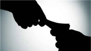 Faridabad News: फरीदाबाद में 2 हजार रुपये की रिश्वत लेते पुलिस कांस्टेबल रंगे हाथों गिरफ्तार