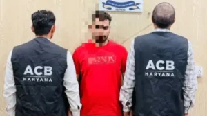 Faridabad News: एनआईटी-5 थाने में खाकी दागदार, 2 हजार की रिश्वत लेते सिपाही पंकज को ACB ने रंगे हाथ दबोचा