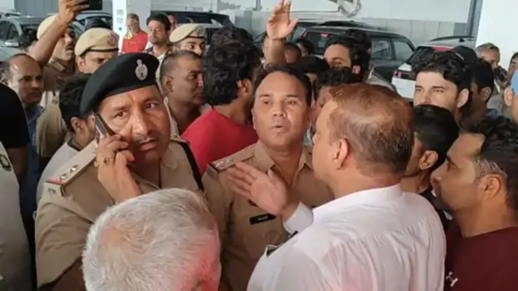 Faridabad News: फरीदाबाद में पुलिस की प्रताड़ना से तंग आकर बिजलीकर्मी ने की खुदकुशी, सुसाइड नोट में SHO का नाम