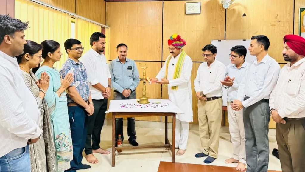Nilokheri News: नीलोखेड़ी HIRD में शुरू हुई पंचायत अधिकारियों की ट्रेनिंग; निदेशक डॉ. वीरेंद्र सिंह चौहान के कड़े तेवर