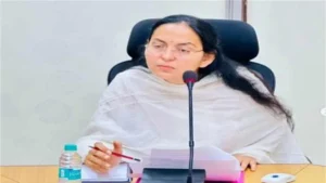 Haryana School: हरियाणा के स्कूलों में पारंपरिक टाई पर लग सकती है रोक, बाल अधिकार आयोग की नई एडवाइजरी