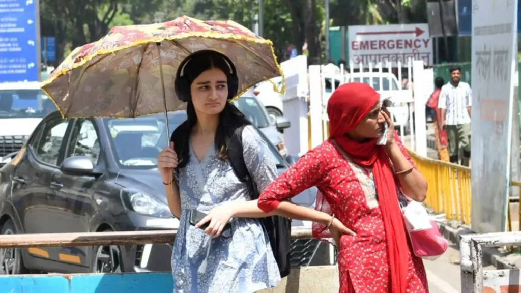 Haryana Weather: हरियाणा मौसम का बड़ा अपडेट, 15 जिलों में उमस का हाई अलर्ट, जानें कब मिलेगी भीषण गर्मी से राहत