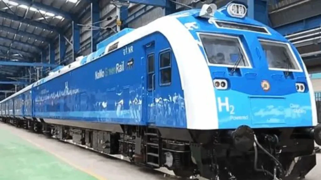Hydrogen Train Haryana: धुएं की जगह सिर्फ भाप छोड़ेगी भारतीय रेलवे की नई ट्रेन, जानिए जींद-सोनीपत रूट का कितना होगा किराया
