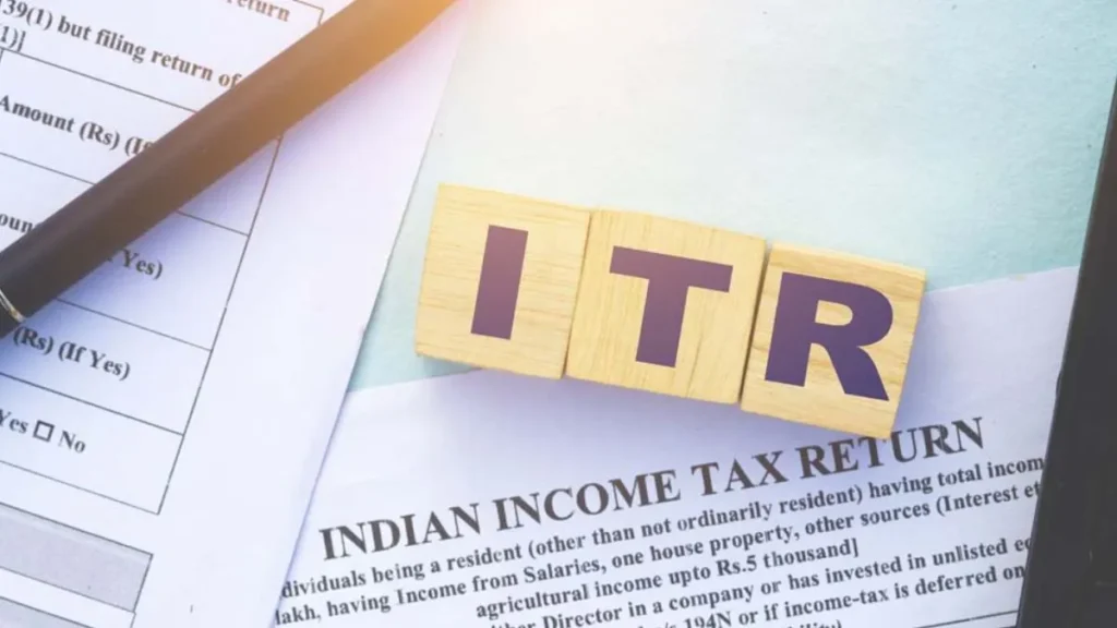 ITR Refund: अभी तक नहीं आया टैक्स रिफंड का पैसा? PAN नंबर से ऐसे चेक करें स्टेटस