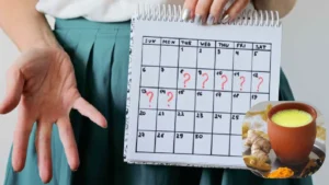 Irregular Periods: क्या हर महीने लेट हो रहे हैं आपके पीरियड्स? हल्दी और अदरक का दूध दिलाएगा इस परेशानी से मुक्ति