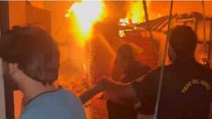 Jalandhar Factory Fire: जालंधर के निजातम नगर में फैक्ट्री में भीषण आग, शॉर्ट सर्किट की आशंका, लाखों का सामान जलकर राख