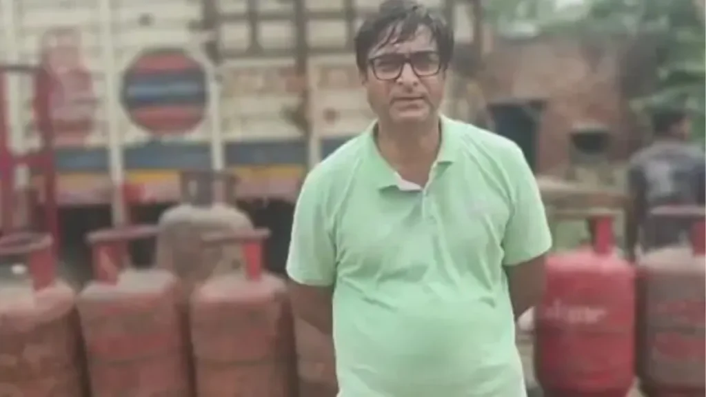 Jhajjar News: झज्जर में सिलेंडर माफिया पर बड़ा एक्शन, सिलानी और शहर में छापेमारी, 27 गैस सिलेंडर जब्त