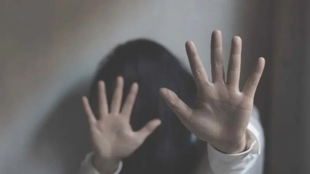 Karnal News: करनाल में छेड़खानी का विरोध करने पर महिला के घर में घुसकर पूरे परिवार को डंडों से पीटा