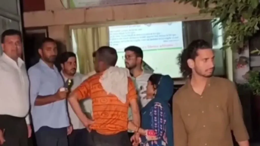 Karnal News: करनाल नागरिक अस्पताल में आधी रात मची खलबली, घंटों बिजली गुल रहने से मेडिकल कॉलेज शिफ्ट करने पड़े मरीज