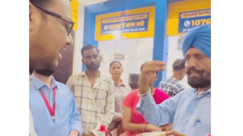 Ludhiana News: लुधियाना के सेवा केंद्र में औचक जांच, कर्मचारियों से जवाब मांगते दिखे विधायक, रिश्वतखोरी पर भड़के