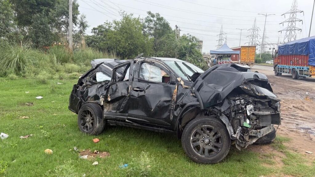 Mohali Road Accident: मोहाली में लालड़ू के पास फॉर्च्यूनर पलटने से हादसा, जिम संचालक समेत दो की मौत
